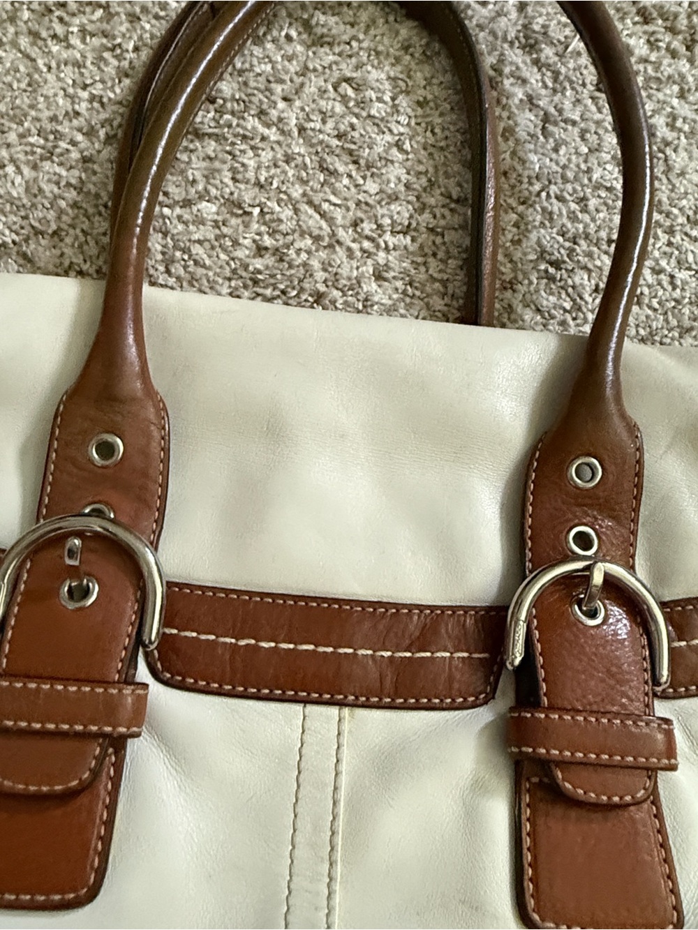vintage Soho, Coach White and Brown Leather Tote Handbag with matching wallet - Picture 8 of 13